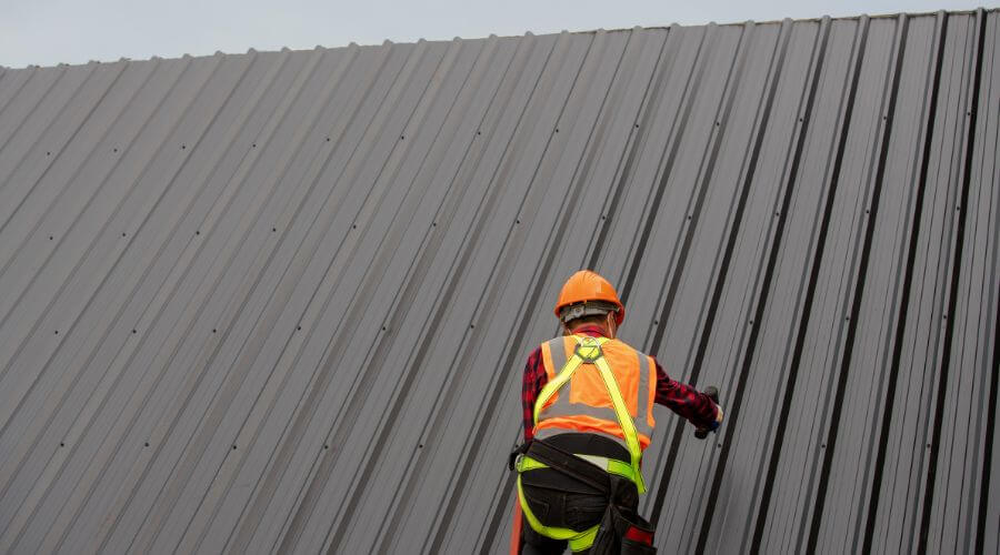 Professional metal roof installation services in Williamsburg, IA